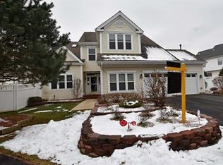 4 Marc Ct, Parlin, NJ 08859