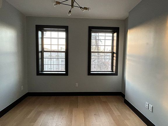 5th image of 41 Van Wagenen Ave #R1
