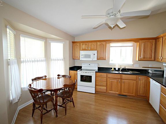 5th image of 3336 Heritage Blvd