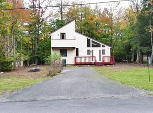 5392 Vine Ter, Tobyhanna, PA