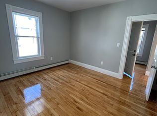 59 Huntington St FLOOR 2, Lowell, MA 01852