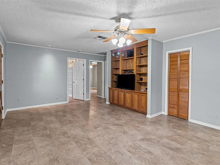 4848 Wickwillow Ln — Photo 10