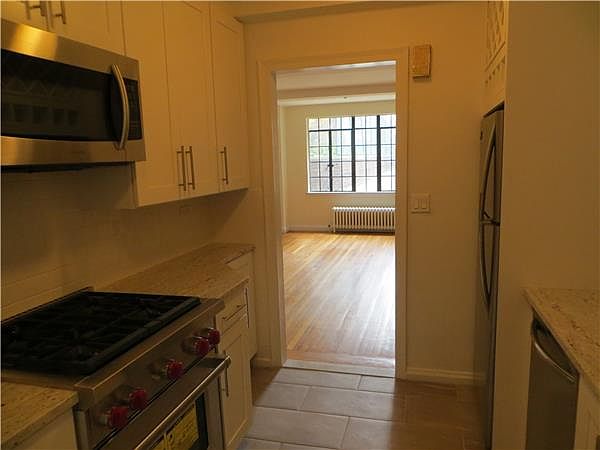 1st image of 324 E 41st St APT 103C