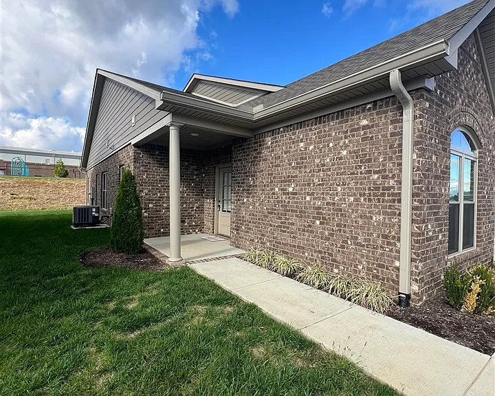 556 Cumberland Pointe Ln — Photo 13