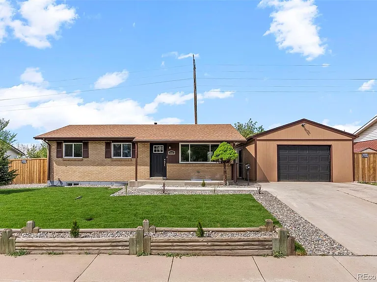 7961 Granada Rd — Photo 2