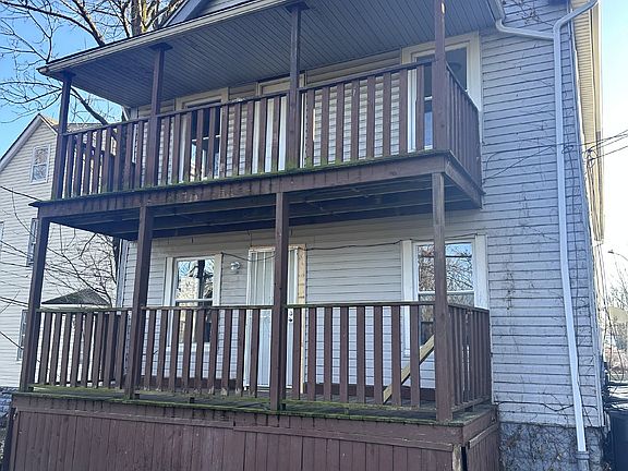 4th image of 10603 Crestwood Ave #0