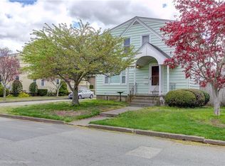 99 Burbank St, Cranston, RI 02910