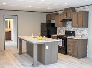 1501 Old State Rd #32, Mattoon, IL 61938