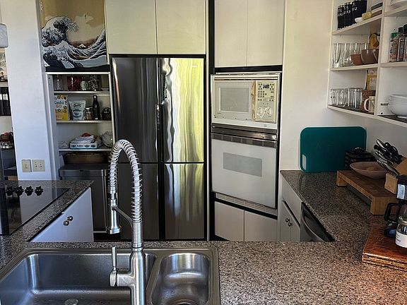 3rd image of 3200 Wailea Alanui Dr APT 204