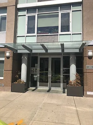 Rented by Alexander Bilu, LREB | media 16