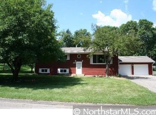 7070 Redman Ln, Chanhassen, MN 55317