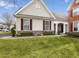 1 Barbour Ct #1216, Old Bridge, NJ 08857