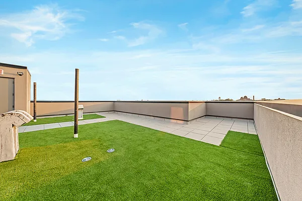 Rented by Nooklyn NYC LLC | media 11