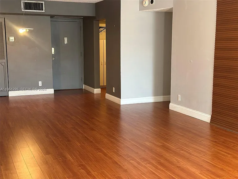 1170 N Federal Hwy #1110 — Photo 5