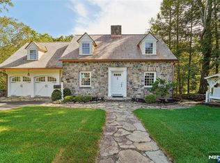 755 W Saddle River Rd, Ho Ho Kus, NJ 07423