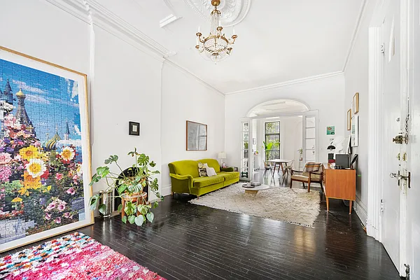 Sold by Compass | media 3