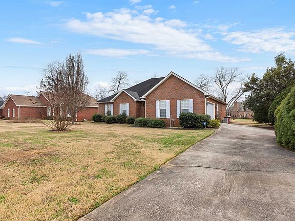 4th image of 436 Joseph Chandler Dr