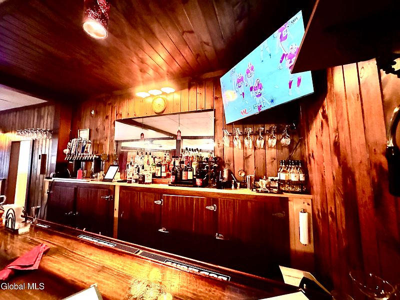 4th image of 219 N Main Street