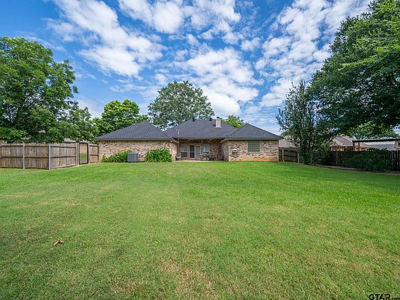 4th image of 308 Briarcrest Dr