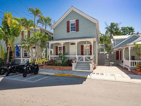 2nd image of 1124 Olivia St #321