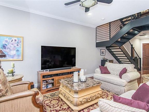 4th image of 4907 Bayshore Blvd Unit 104