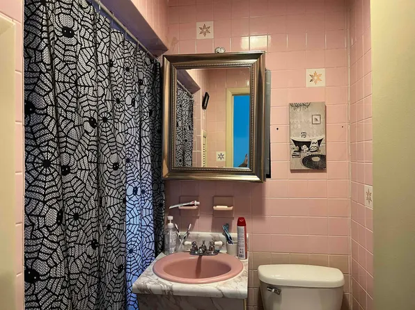 221 53rd Street image 10 of 21