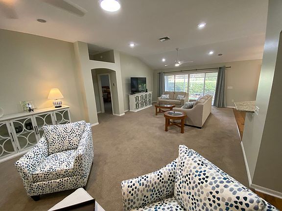 4th image of 1177 Oak Forest Dr
