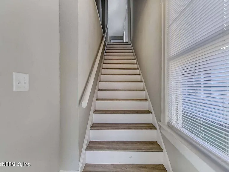 2781 College St — Photo 5