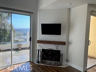 3 bed, 2.5 bath, 1362 sqft, $4,250 — Photo 1
