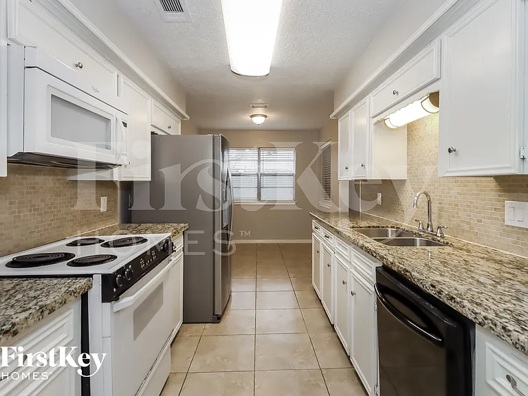 10022 Sweet Gum Ln — Photo 6