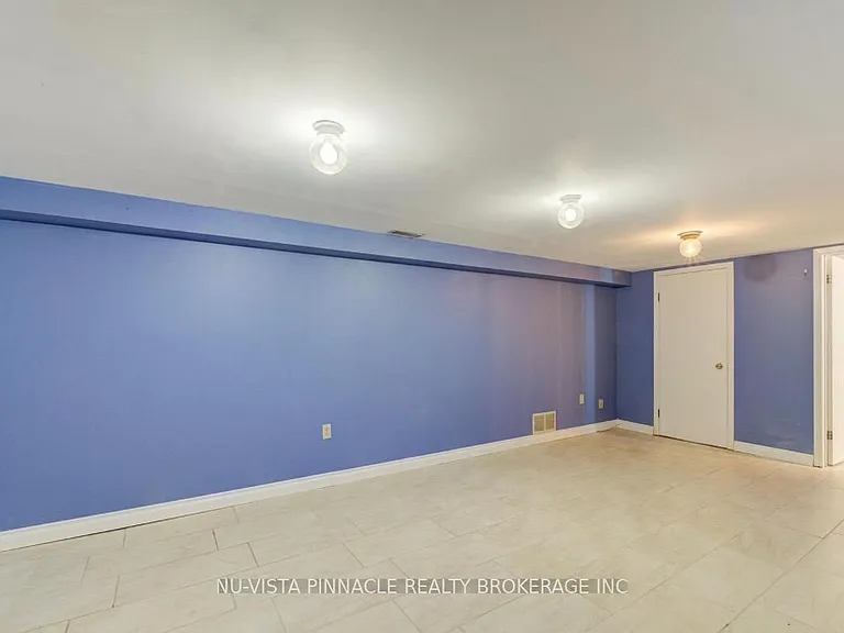 530 Huron St — Photo 14