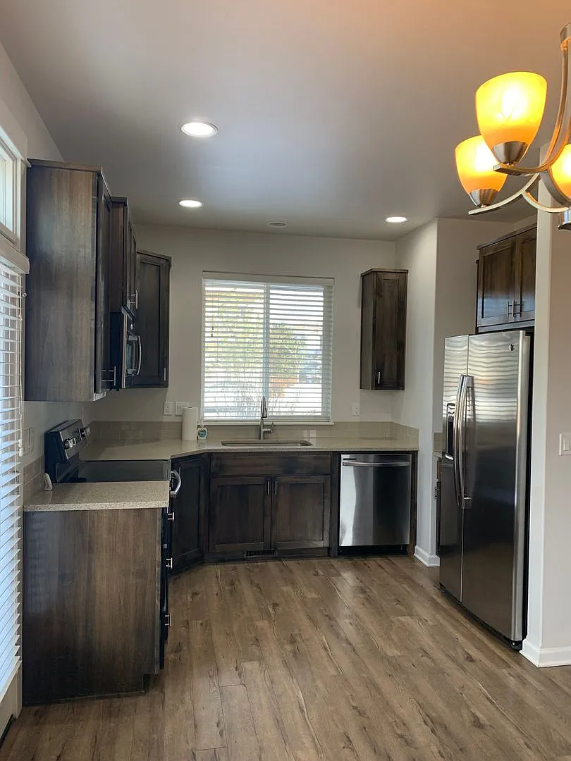 Beautiful Home in Bend's Desirable Farmington Reserve — Photo 4