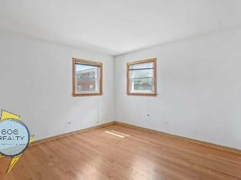 Rosemont - 9451 — Photo 7