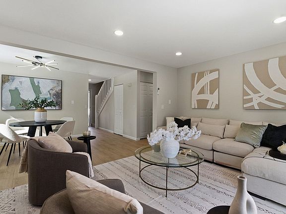 3rd image of 189 Coburn Woods Drive