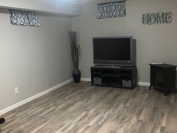 2nd image of 3985 Dunn Ave