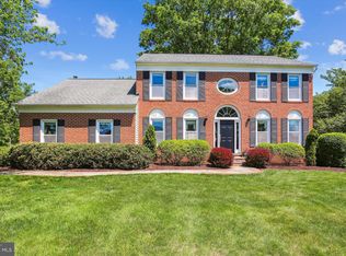 18521 Azalea Dr, Rockville, MD 20855
