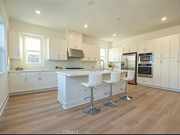 3rd image of 241 Proctor