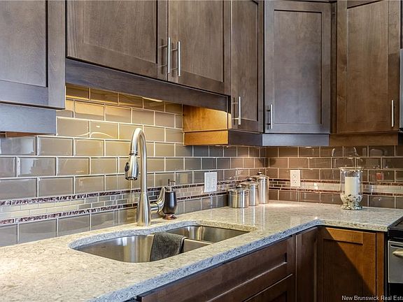 4th image of 700 Cliffe St #407