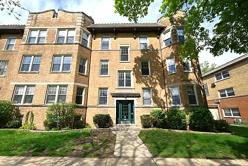 7404 N Oakley Ave #3 Photo 1