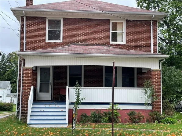 945 Hall Ave, Sharon, PA 16146