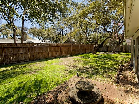 4th image of 6801 Mesa Dr