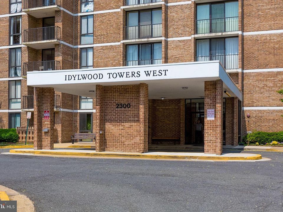 1st image of 2300 Pimmit Dr APT 1404