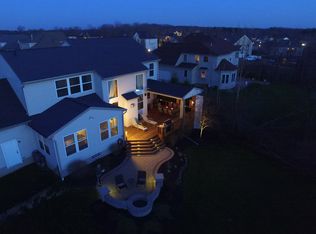 5523 Hedgebrook Dr, North Royalton, OH