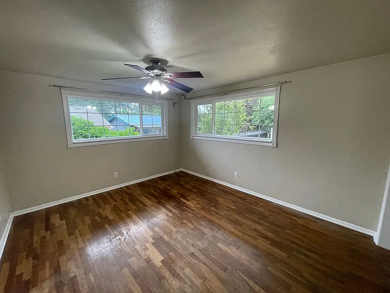 1546 NE 5th Ave — Photo 8