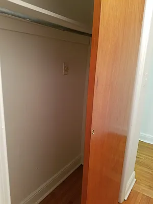 Rented by Max & Associates Realty Corp | media 2