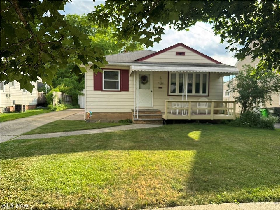 1st image of 1322 Caryl Dr