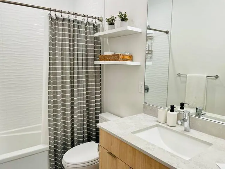 3414 Alamo Pl S #A — Photo 8