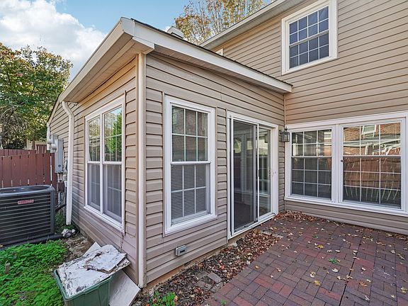 2nd image of 3915 E Valley Ct #1