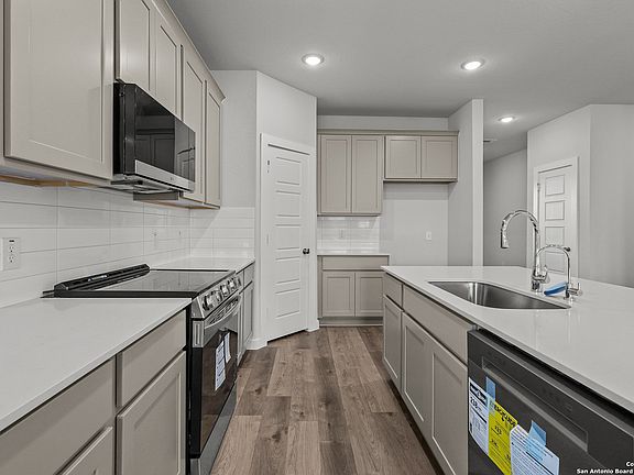 7th image of this home