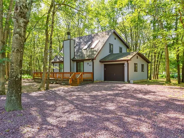 87 Eliot Ln, Albrightsville, PA 18210